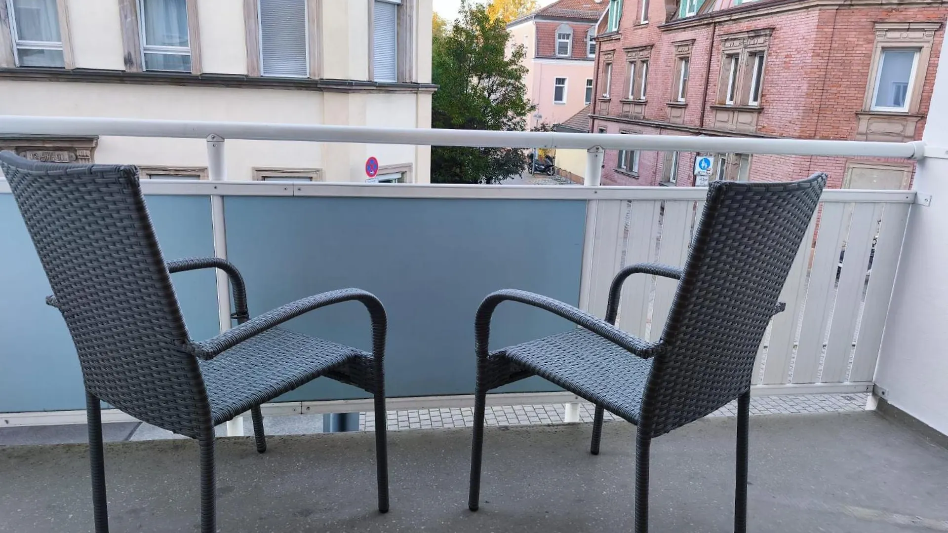 Apartment Falk Homes- Luxus Apartments, Ideal Fuer Geschaeftsreisende & Familien - Nahe Messe, Im Zentrum Nuernbergs Mit Balkon, Arbeitsplatz & Parkplatz, Self Check-In